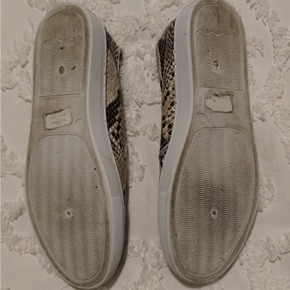 Altar’d State brand snake print casual slip on sneaker - Picture 5 of 5